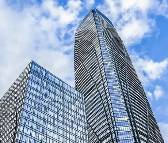 从图文设计到全案代理：广告服务链条的优化路径与实务解析